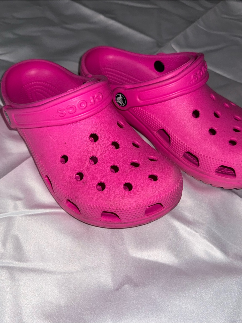 CROCS Kids Classic Clog in Hot Pink